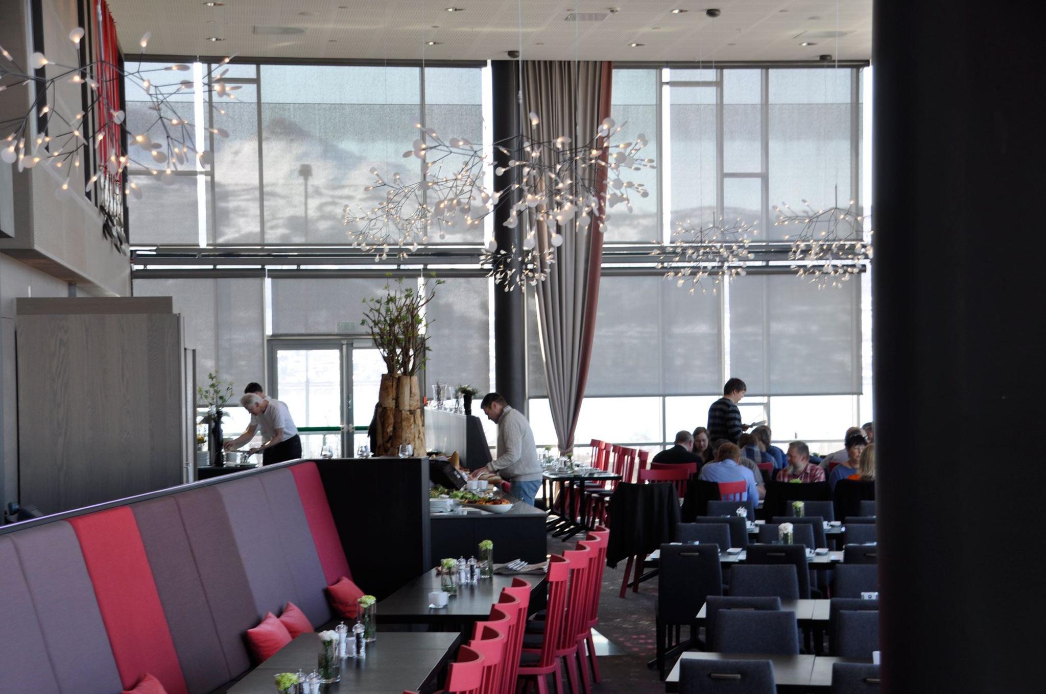 Tind Restaurant