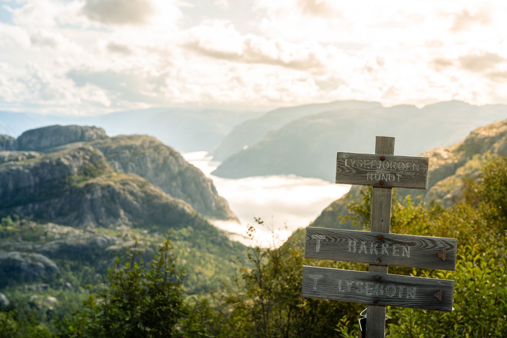 Signage along the trail to other hiking destinations