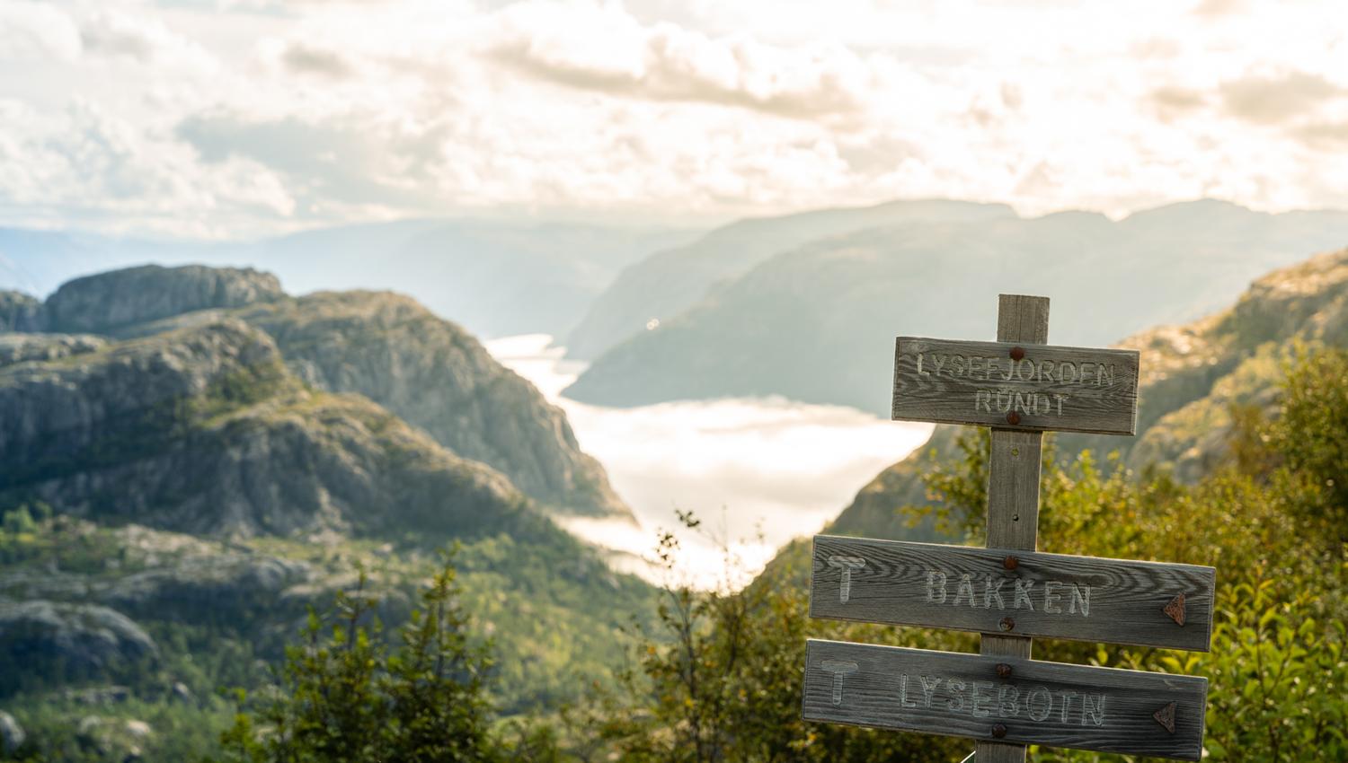 Signage along the trail to other hiking destinations