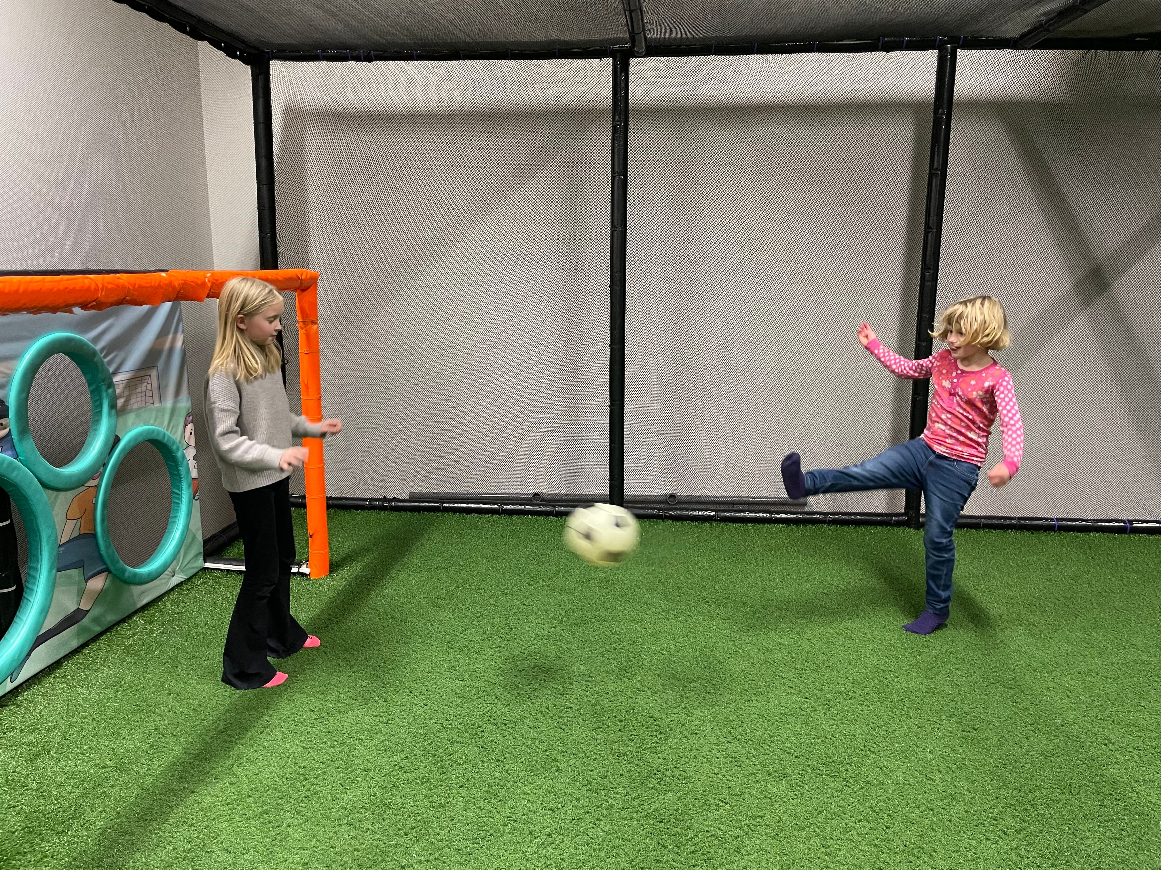 Veras Lekeland has its own football room