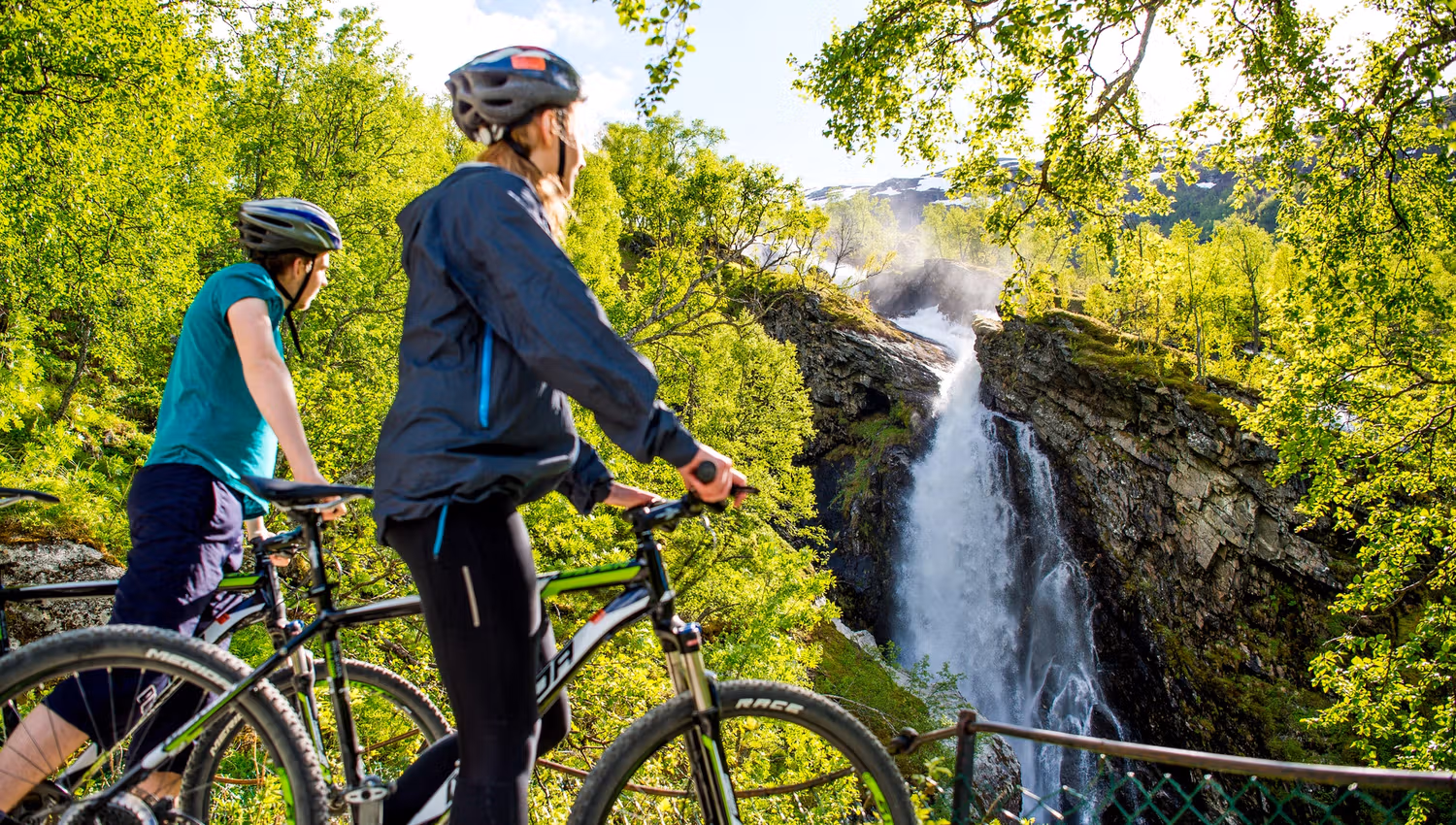 Cycling the Flåm valley