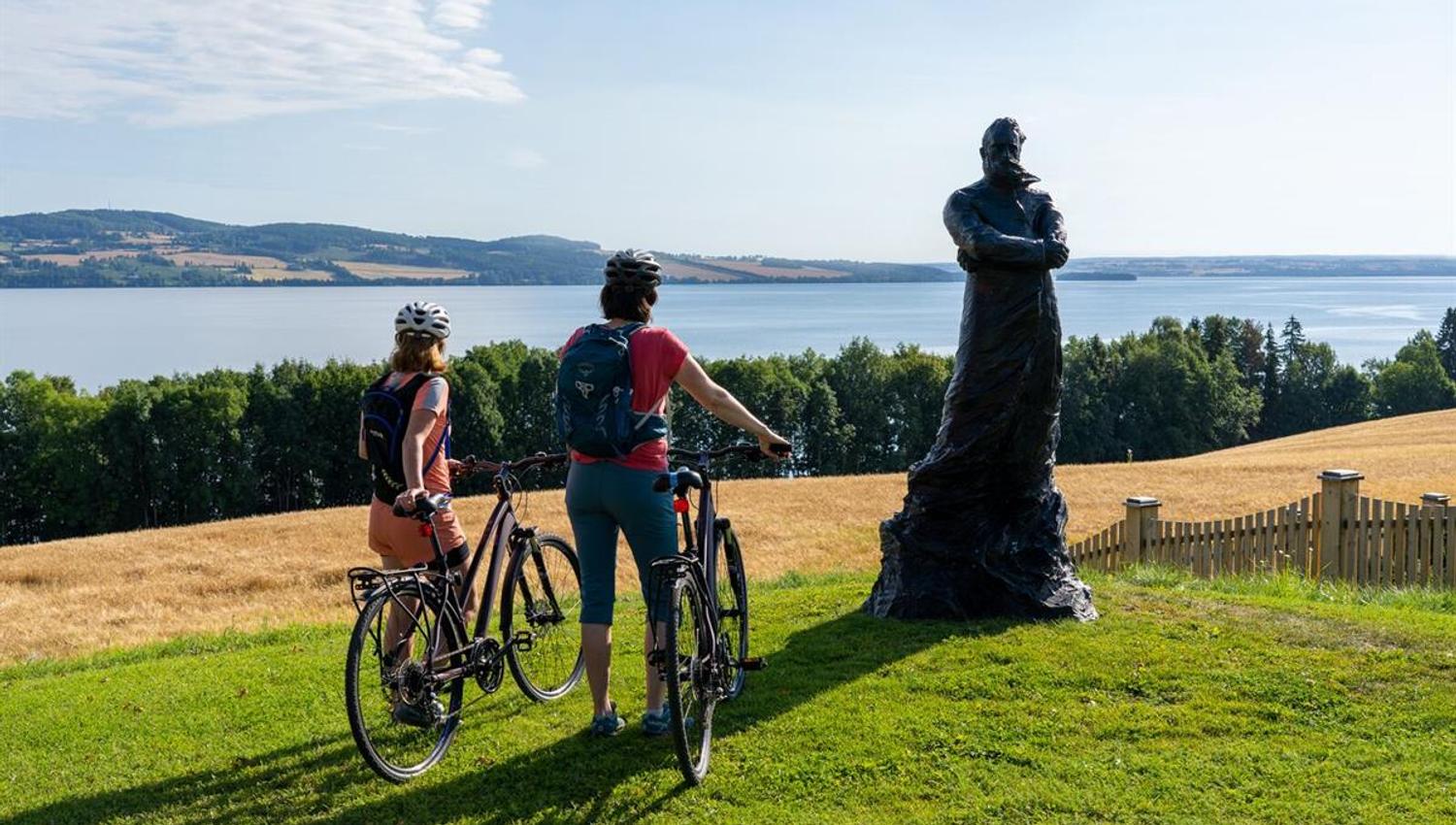 Along the cycling route Mjøstråkk