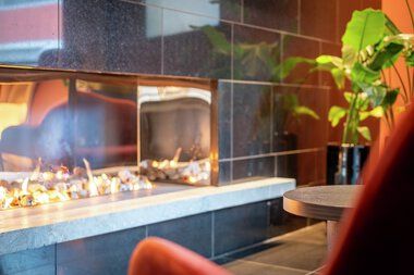 Quality Hotel ved peisen.
