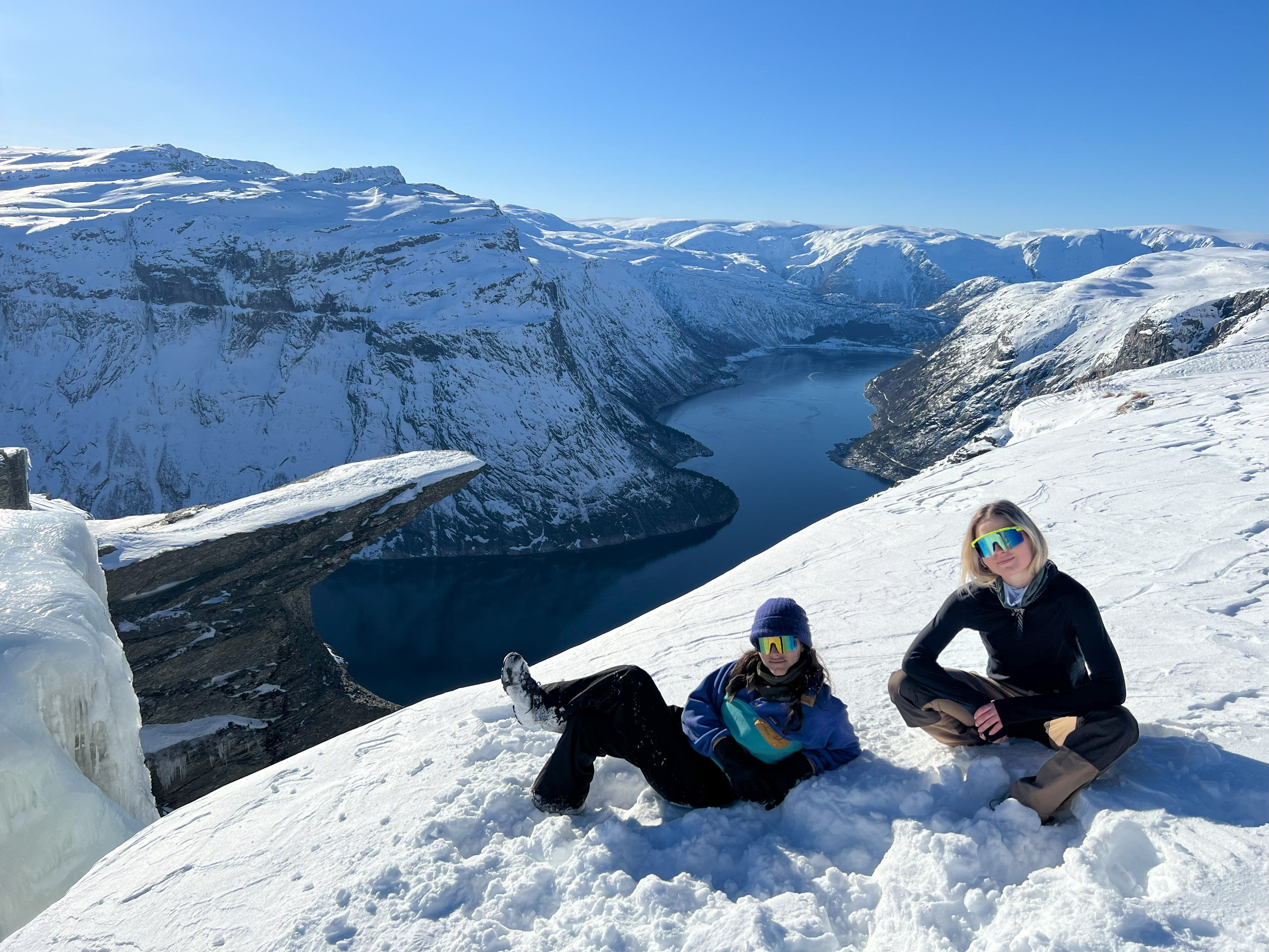 Trolltunga hike winter