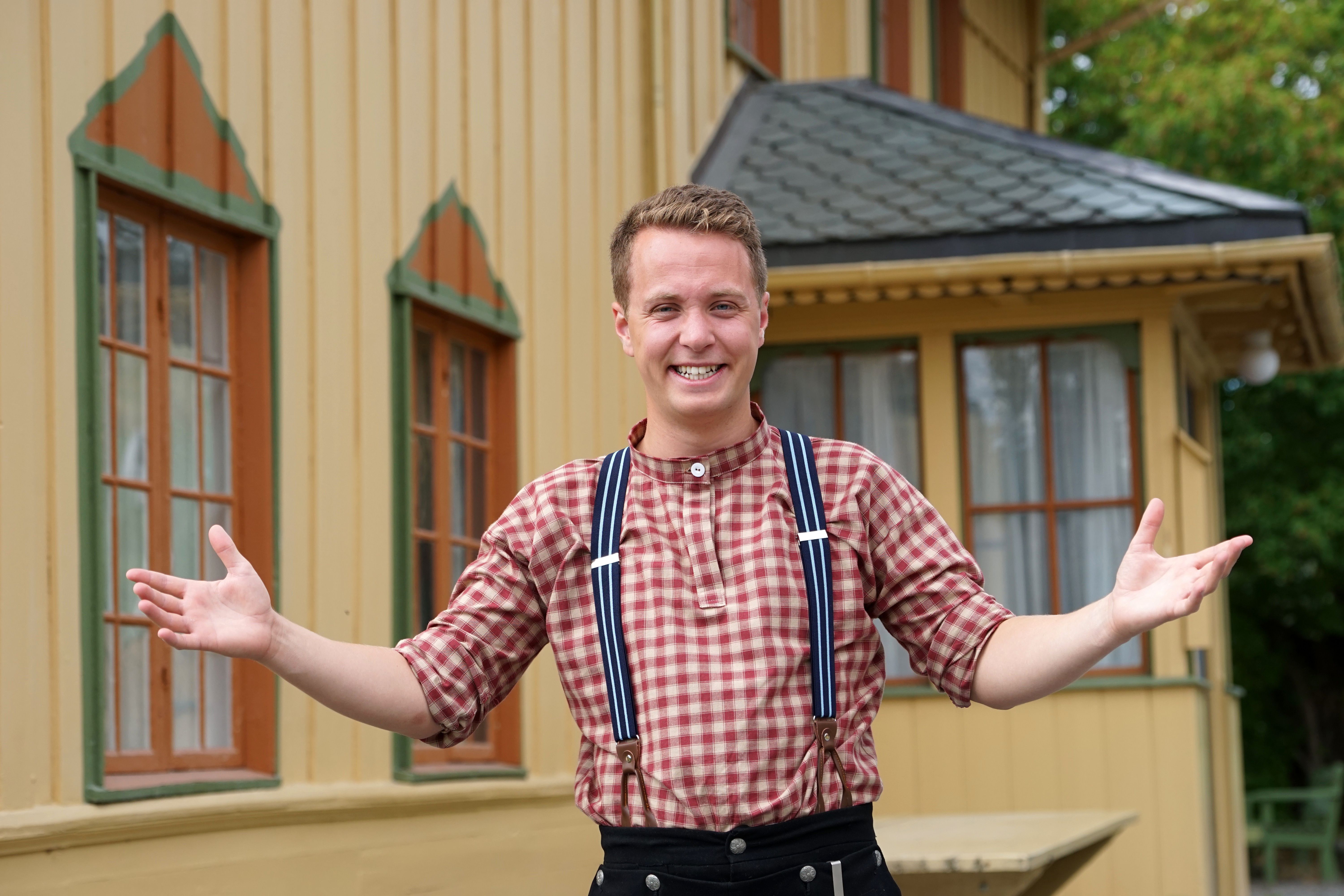 Omviser på Aulestad ønsker deg velkommen