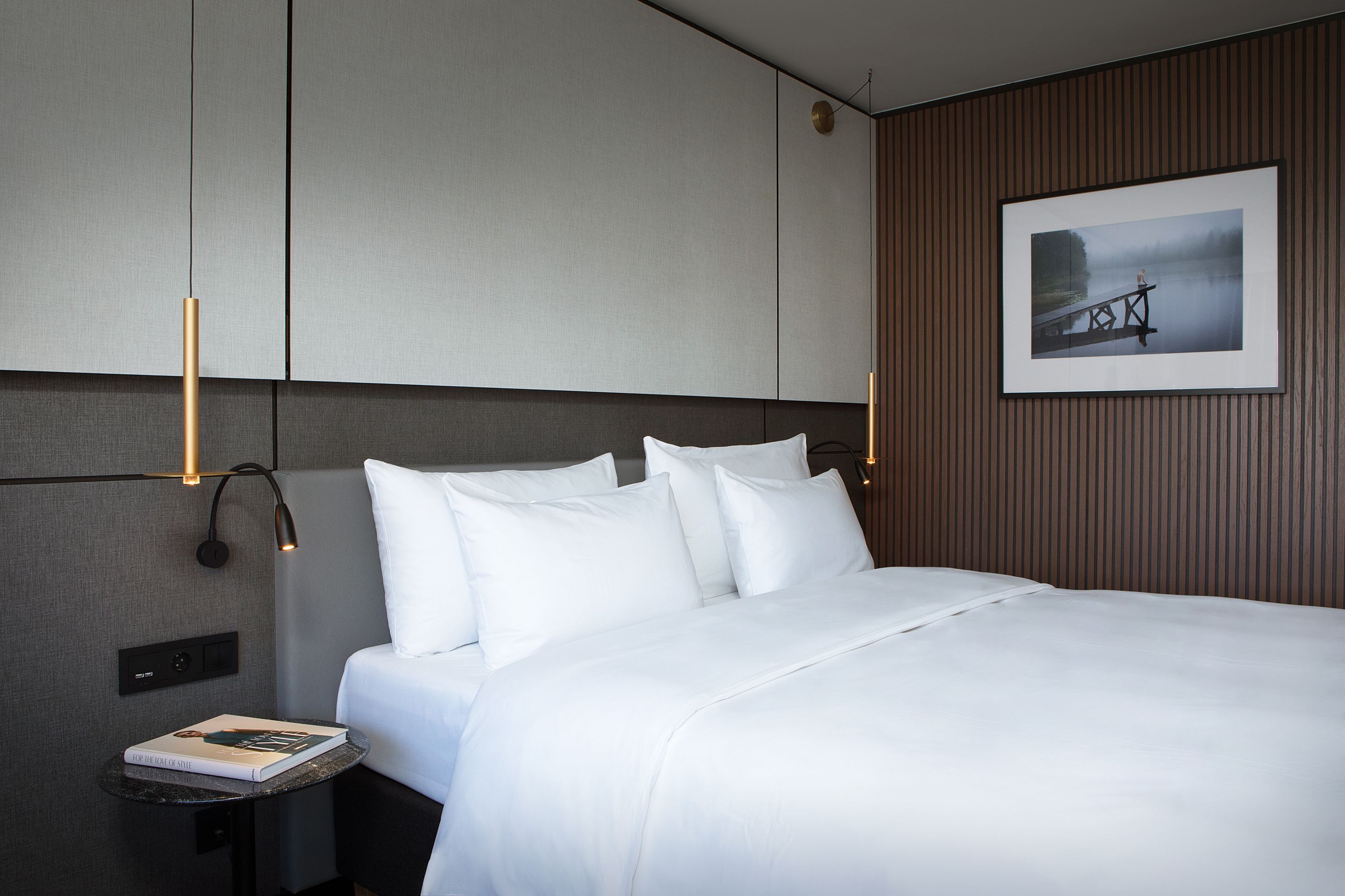  Bed and details