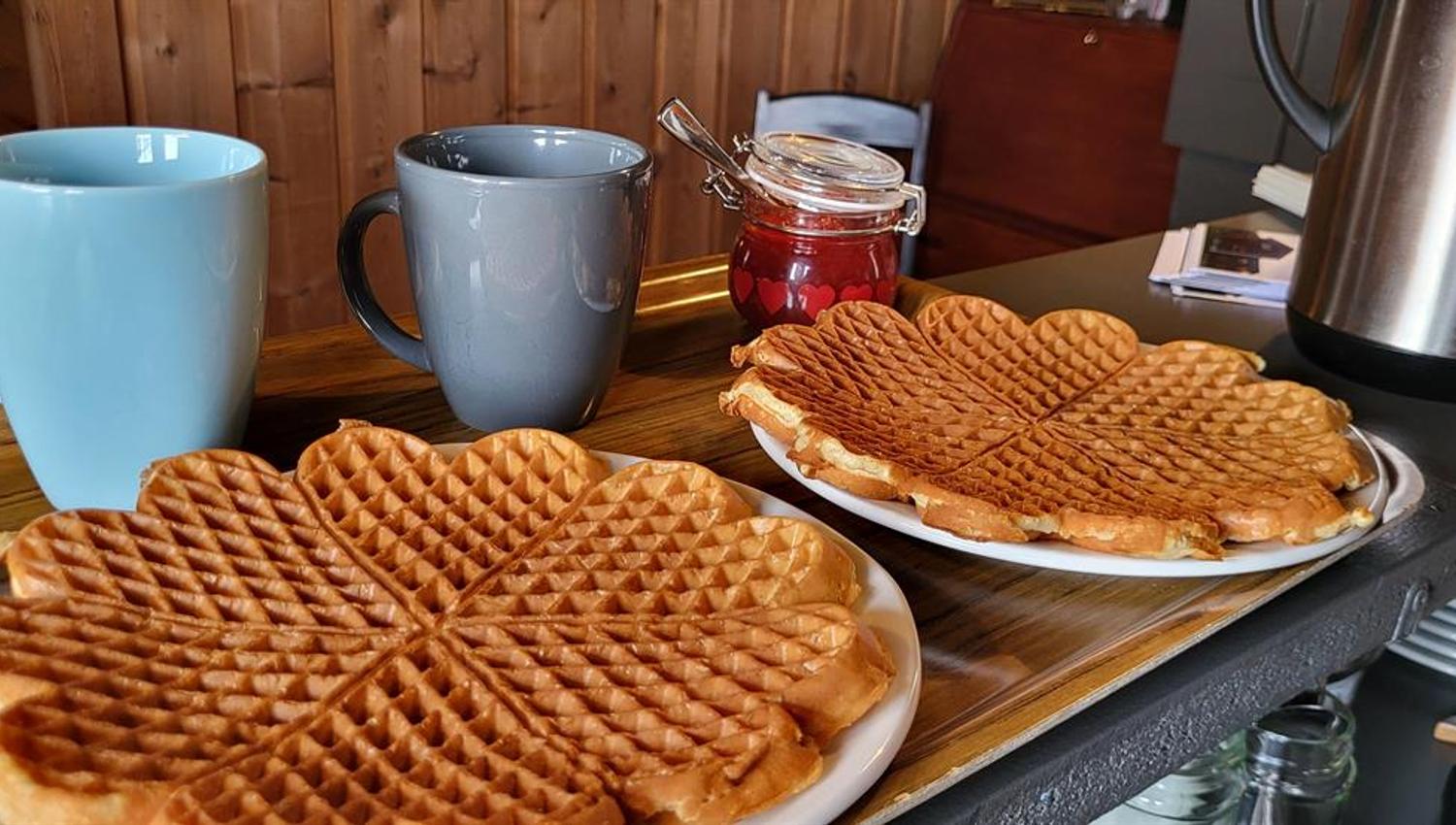 Waffels and coffee at Skotten Seter