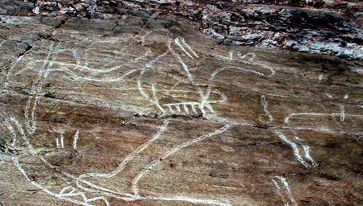 Rock carving of a skier at Bøla in Steinkjer