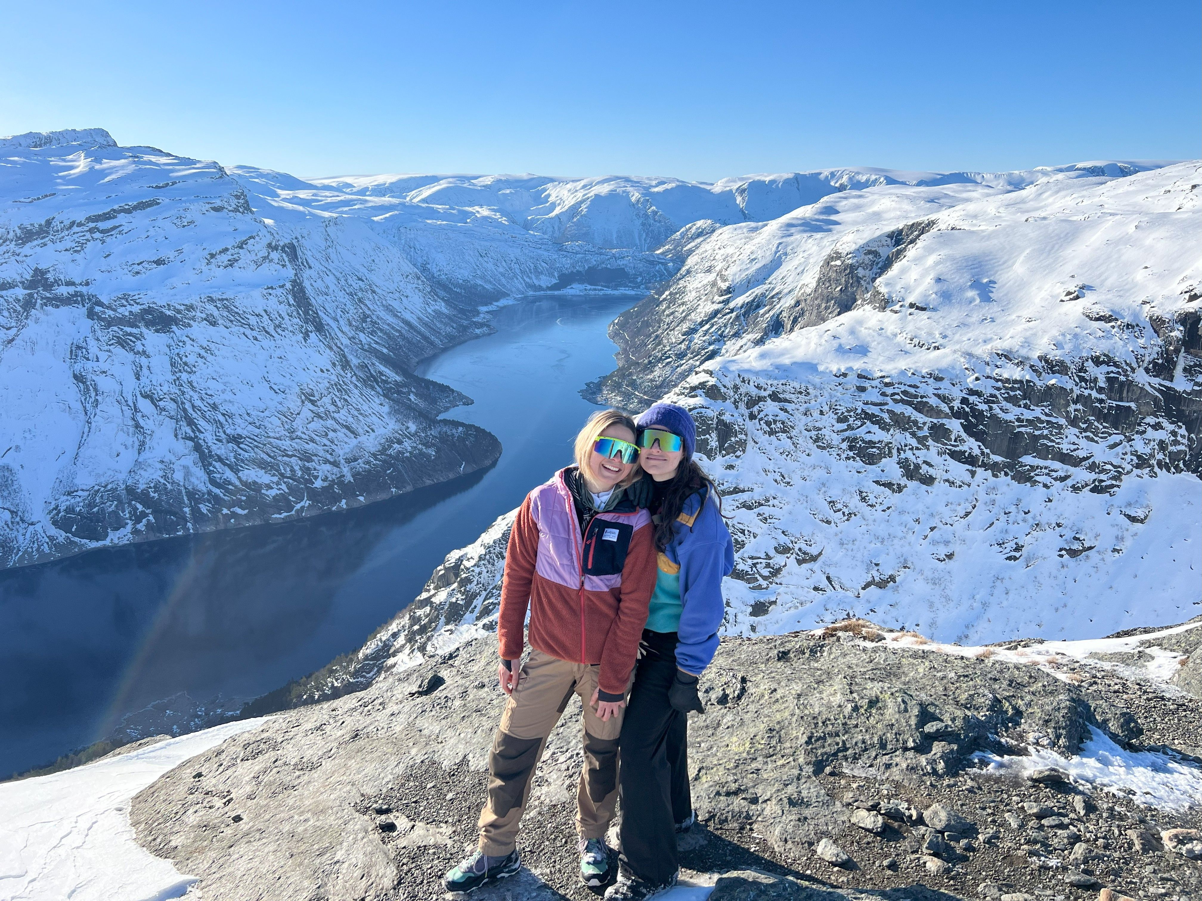 Trolltunga hike winter