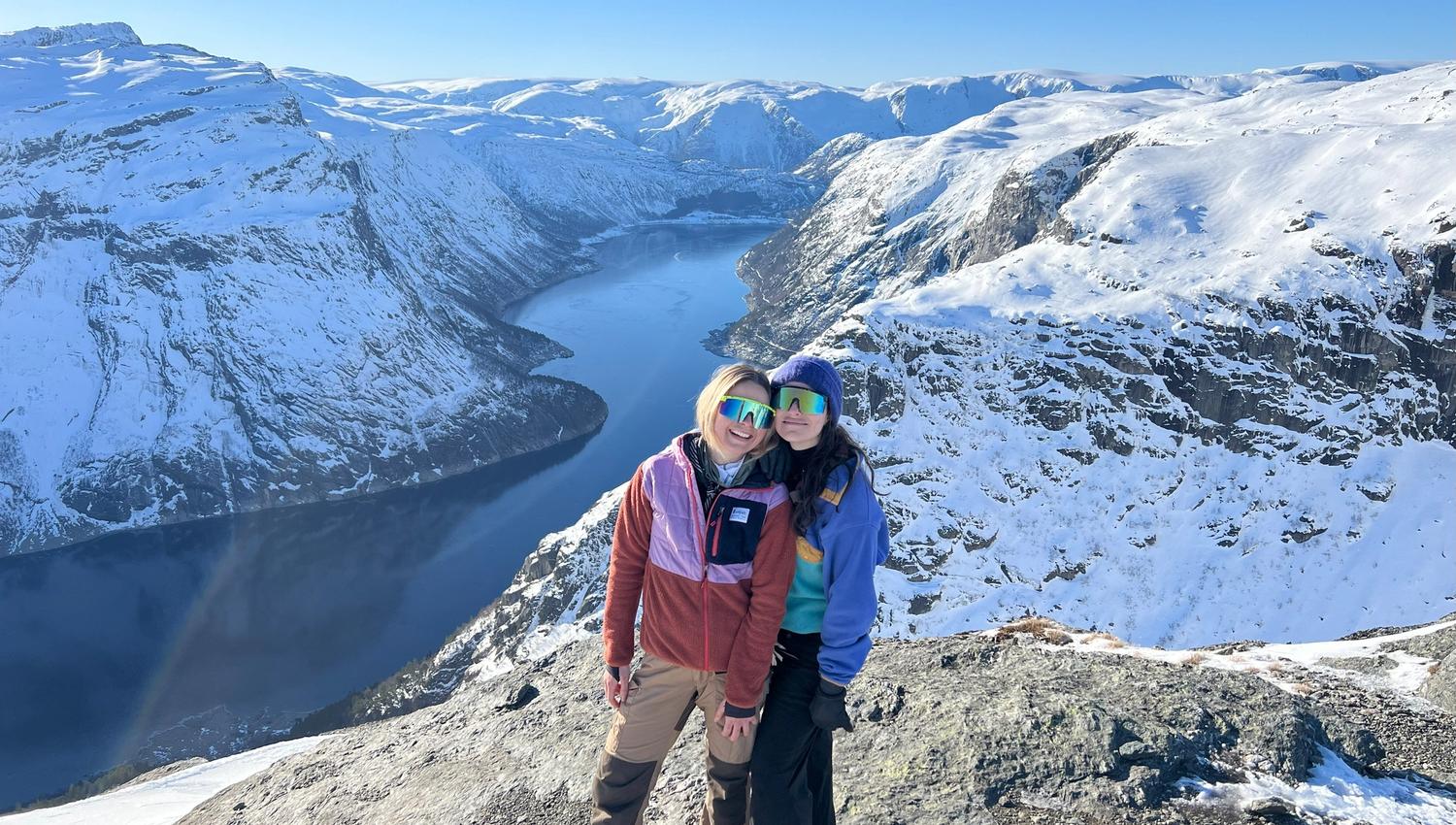 Trolltunga hike winter