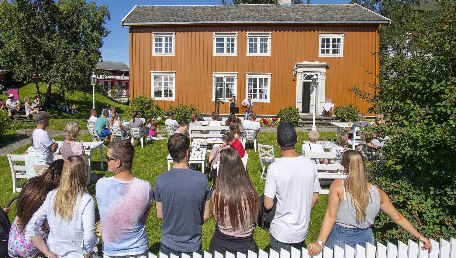 Ørnes handelssted