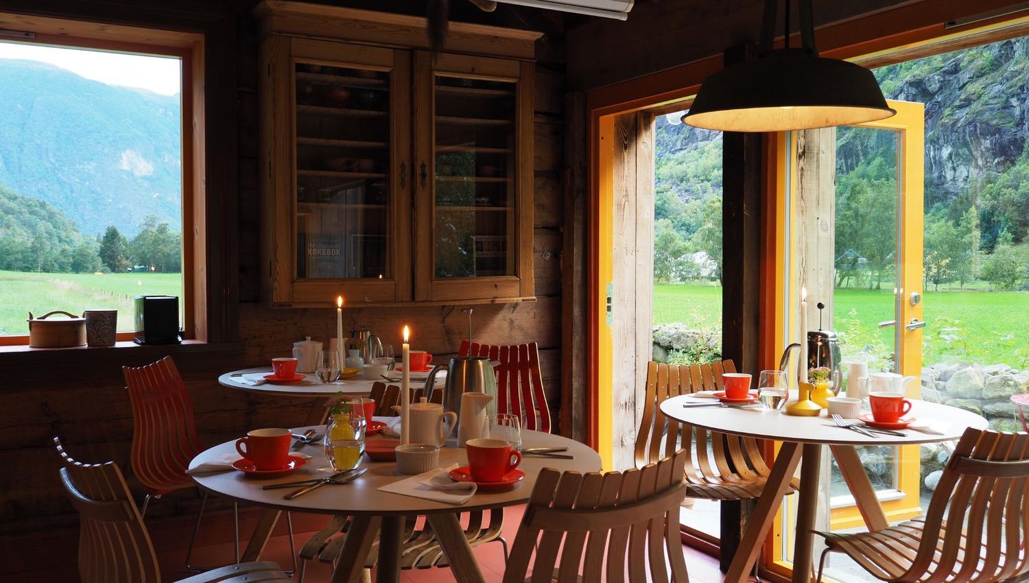 Breakfast at 292 Aurland