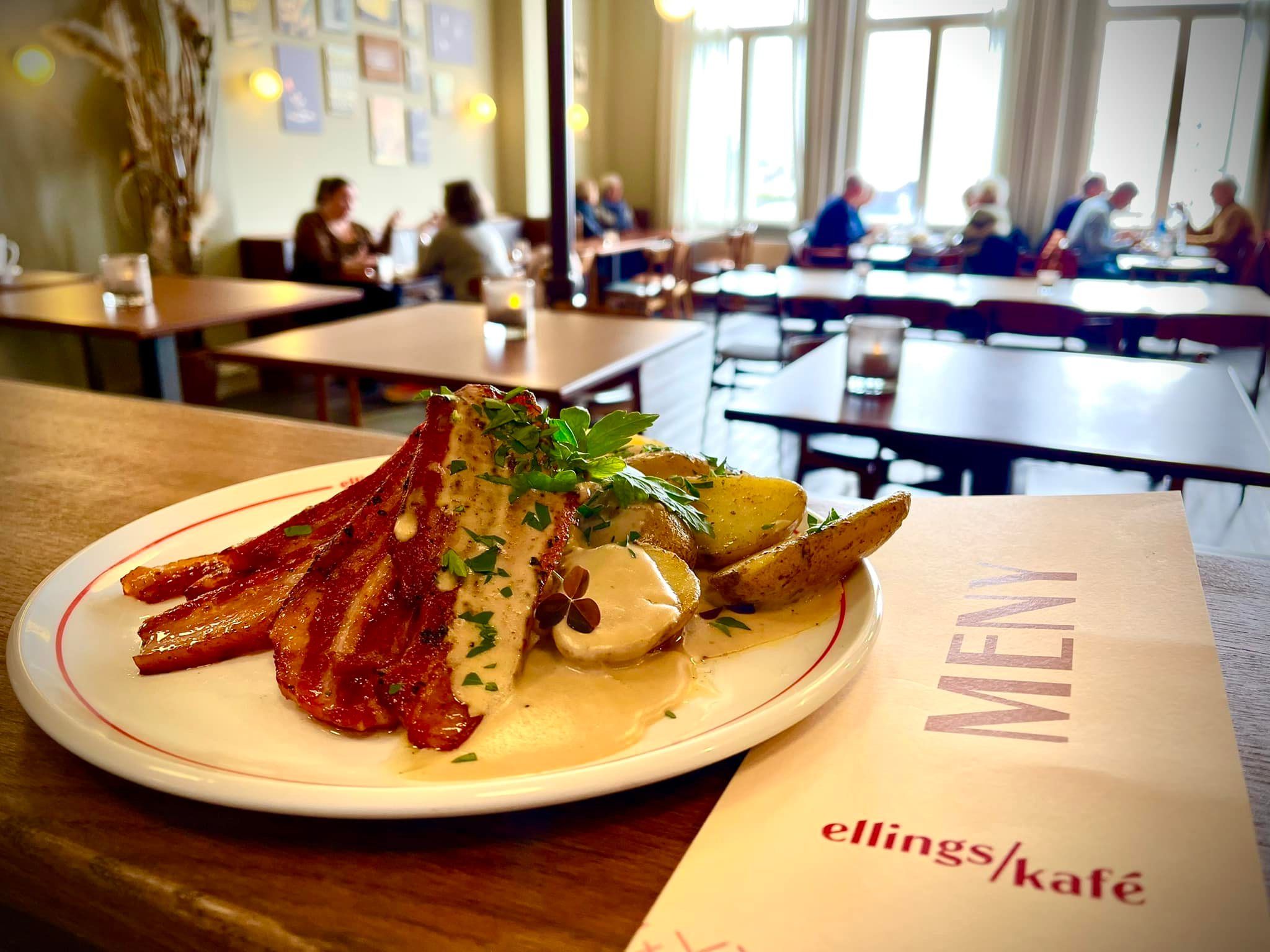 På Ellings Kafé serveres flesk & duppe