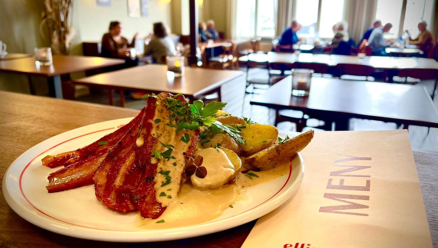 På Ellings Kafé serveres flesk & duppe