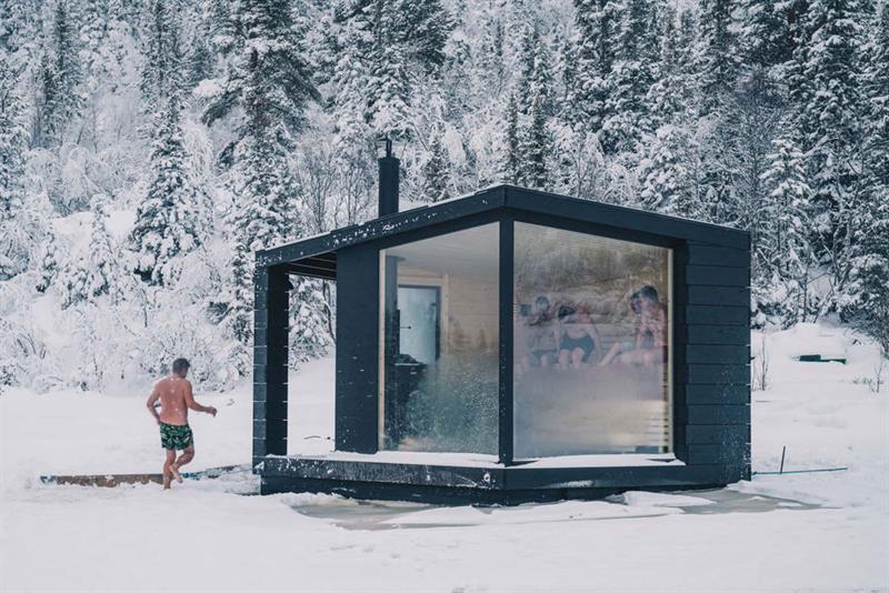 Two floating saunas are available at Gausta. They are situated with beautiful view towards Gaustatoppen. 