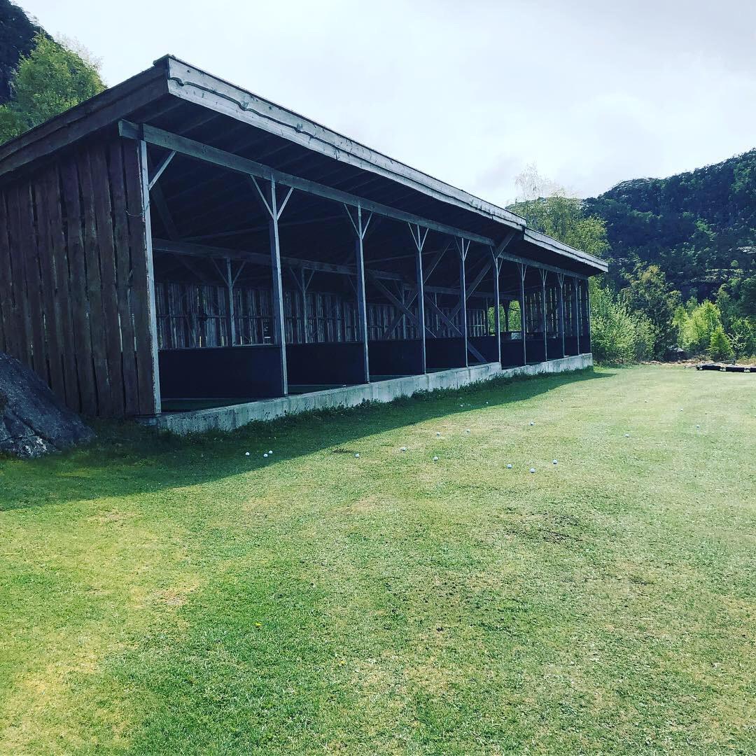 Teambuilding auf dem Preikestolen Golfklubb in Jørpeland