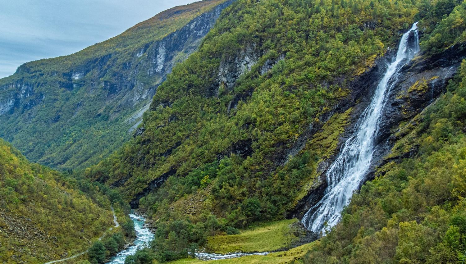 Utladalen, Årdal