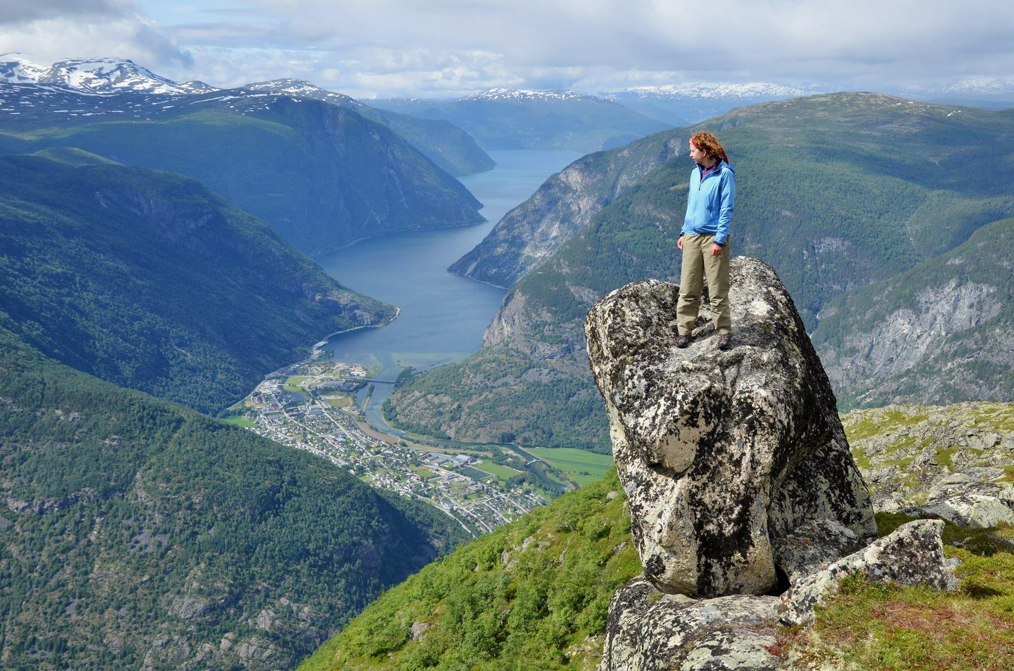 Torsteinen 1180 moh, Lærdal