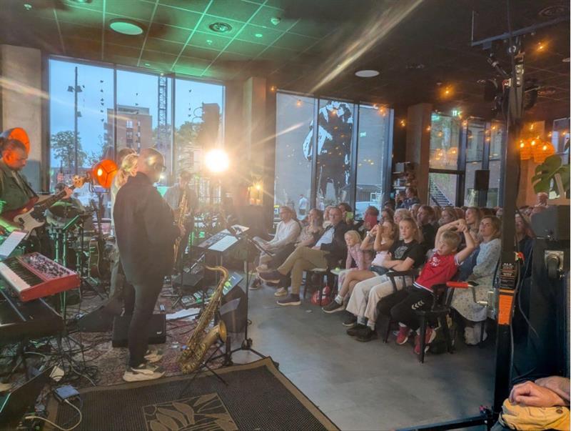 concert at Blackbird