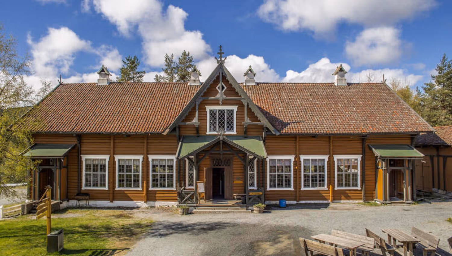 Sakkerhus Store