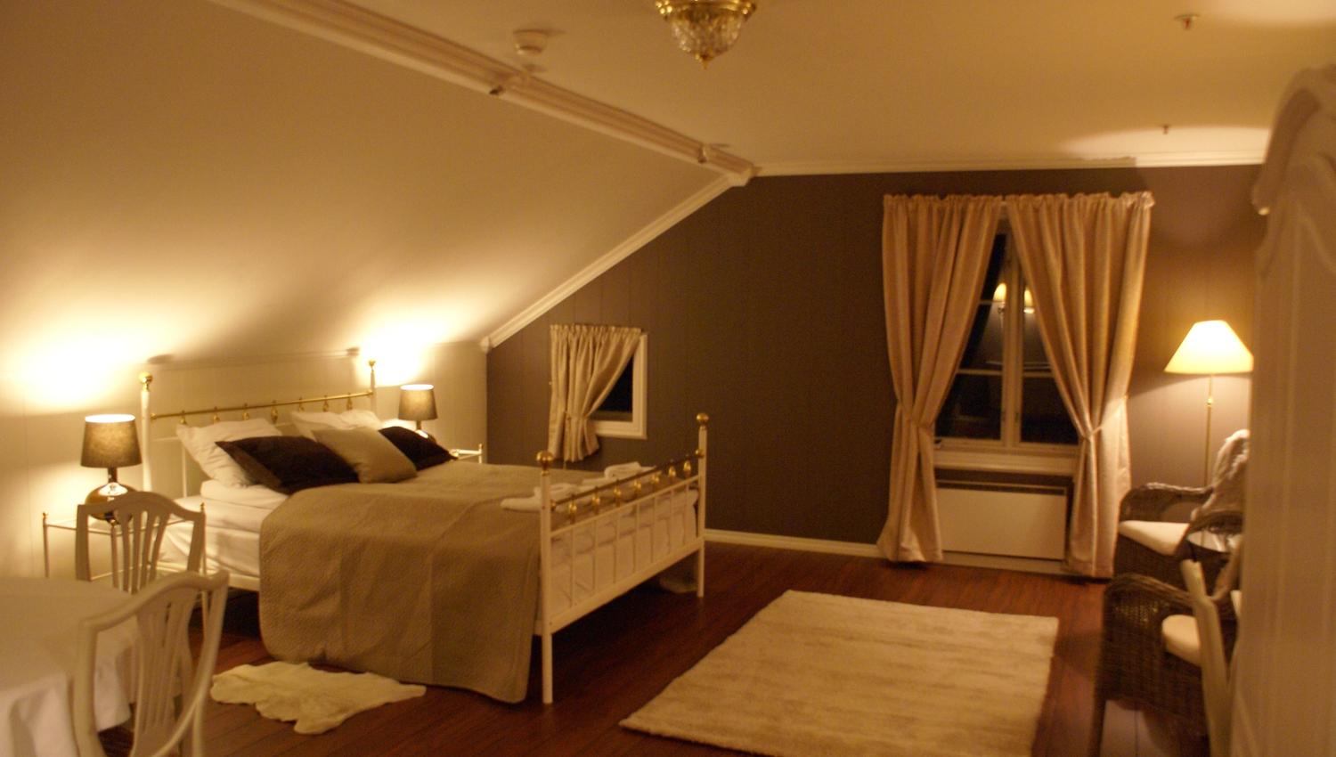 Fjordslottet Hotell - Brudesuiten