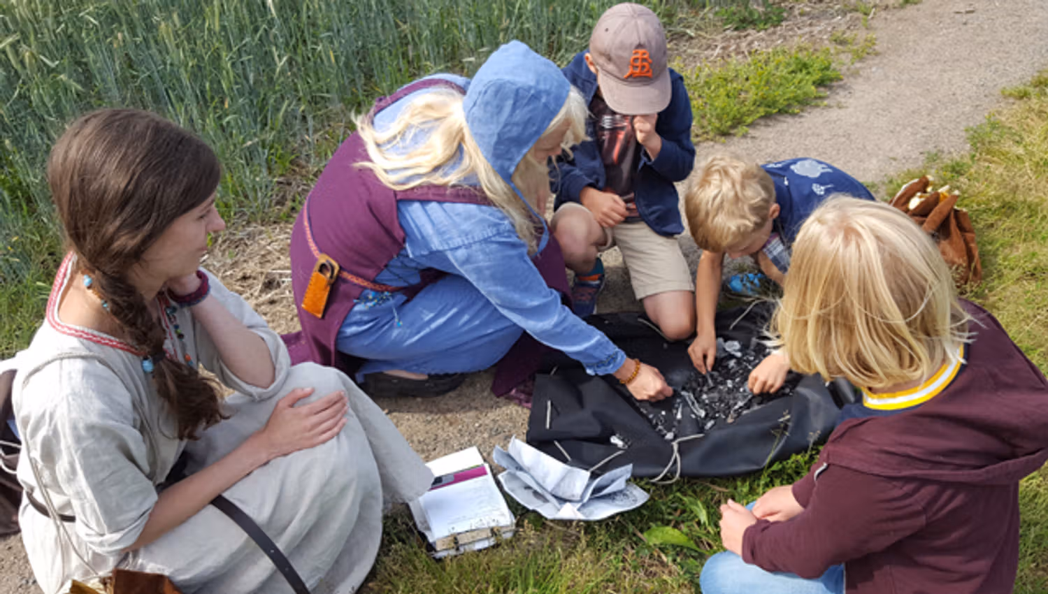 Barn med gravfunn på Kaupang