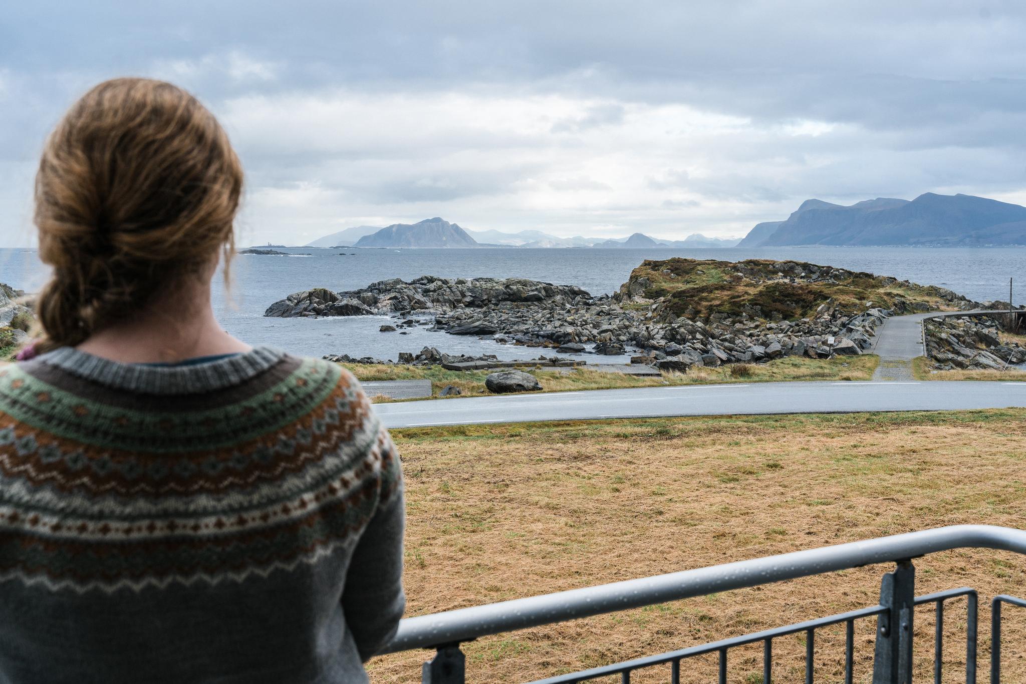 Stå på verandaen og kjenn lukta fra havet