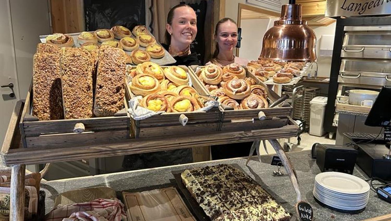 Ferske bakevarer på serveringshytte