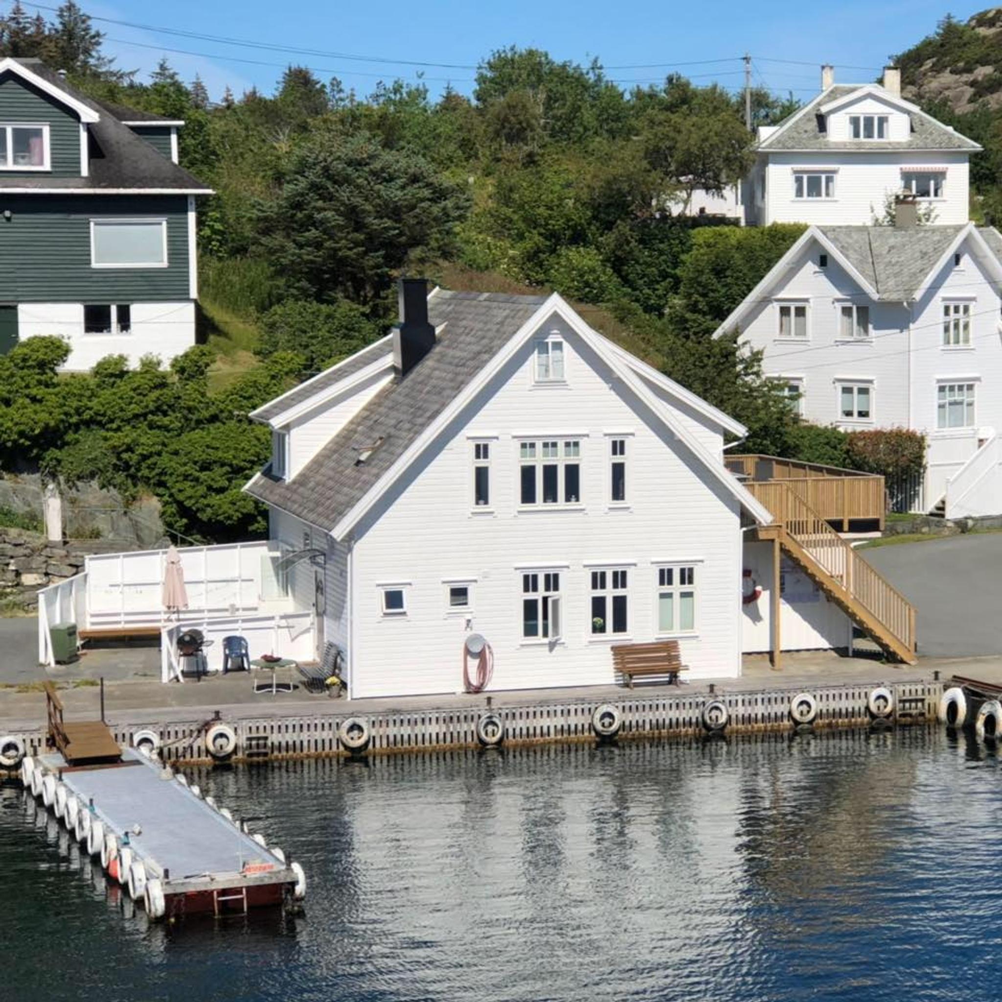 Biekronå, Espevær Gästehafen