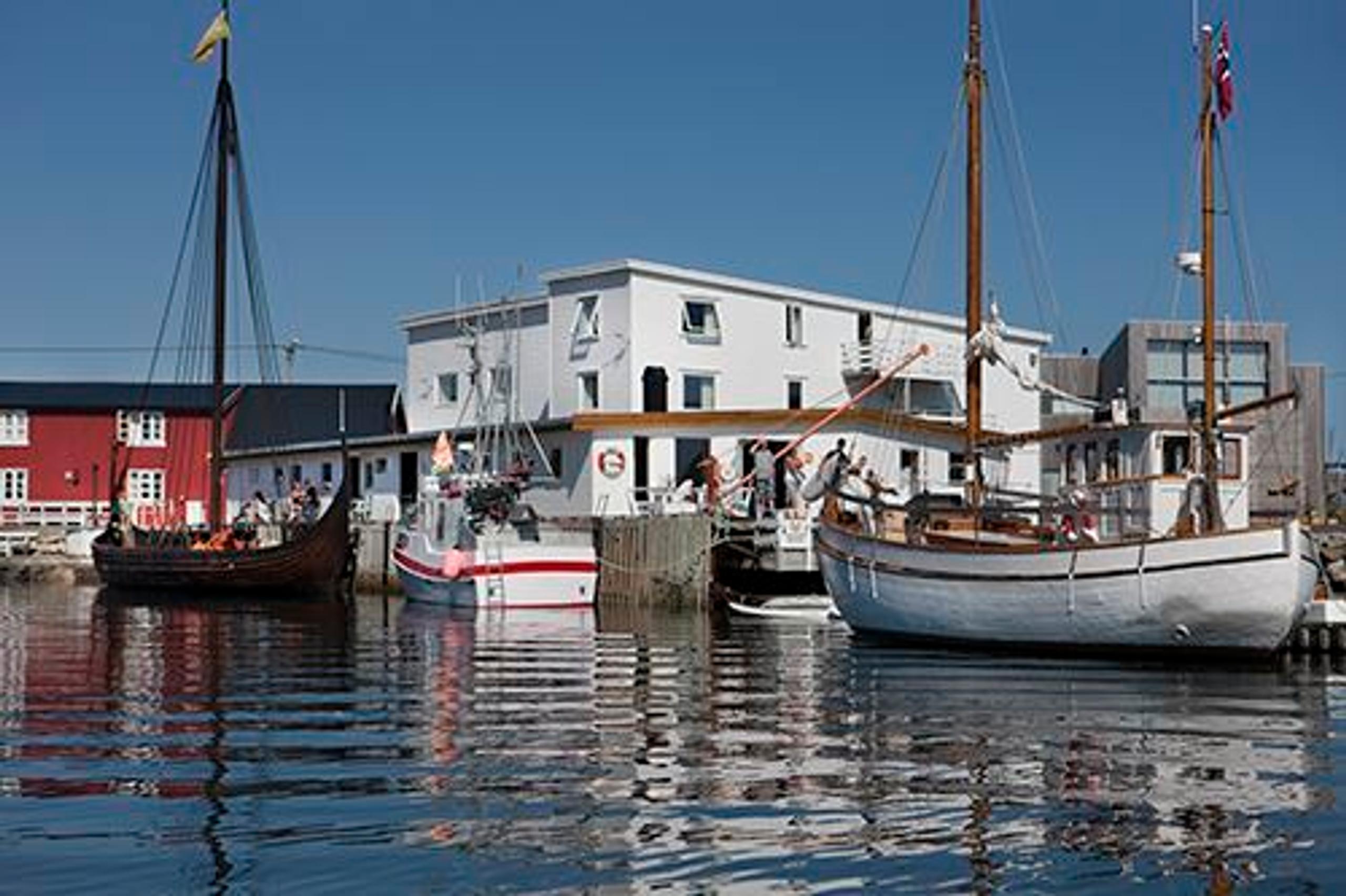 «Varsool» Med havfisketurer fra Solsiden Brygge på Ballstad