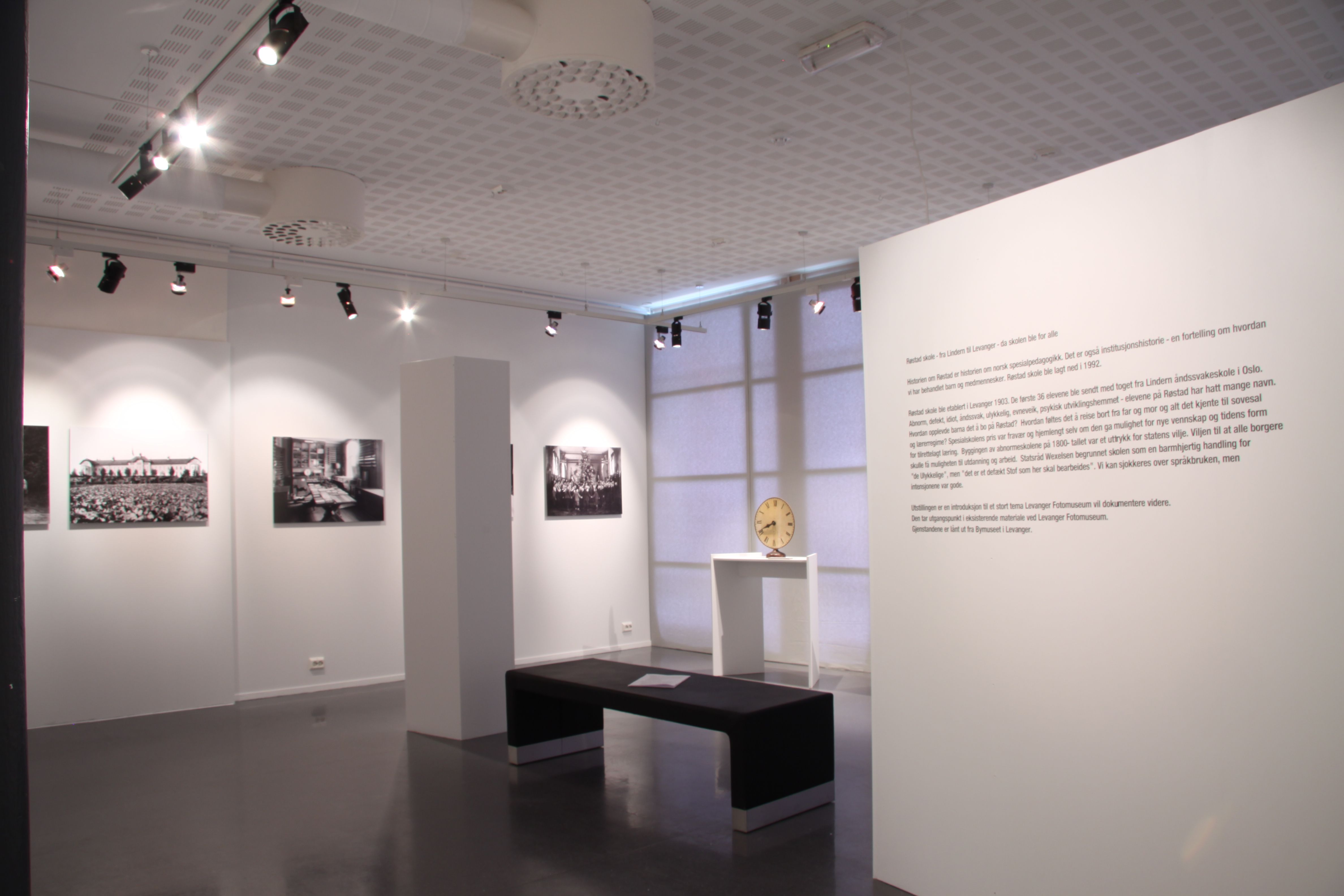 Utstilling på Levanger Fotomuseum. Foto: Nils Torske.