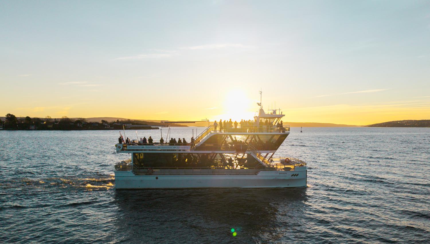 Dronebilde av båten i Oslofjorden