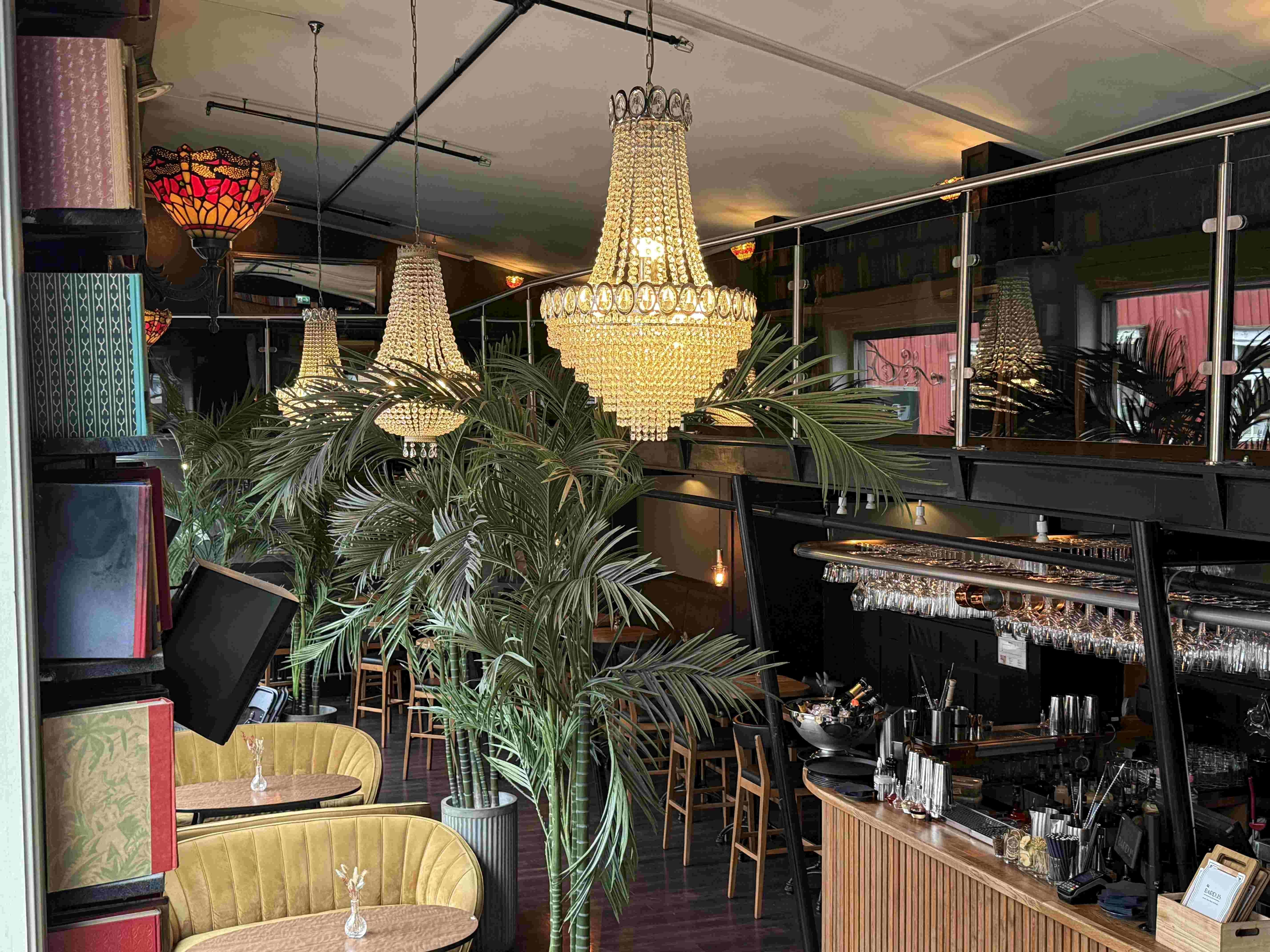 Inside Bardus