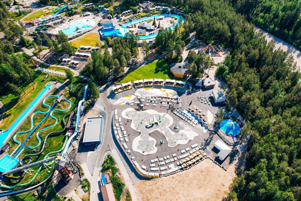 drone image of Bø Sommarland