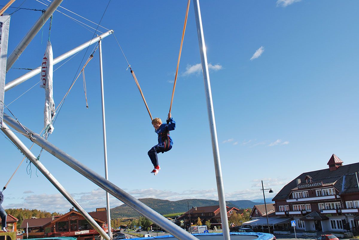 Gyrotrampoline