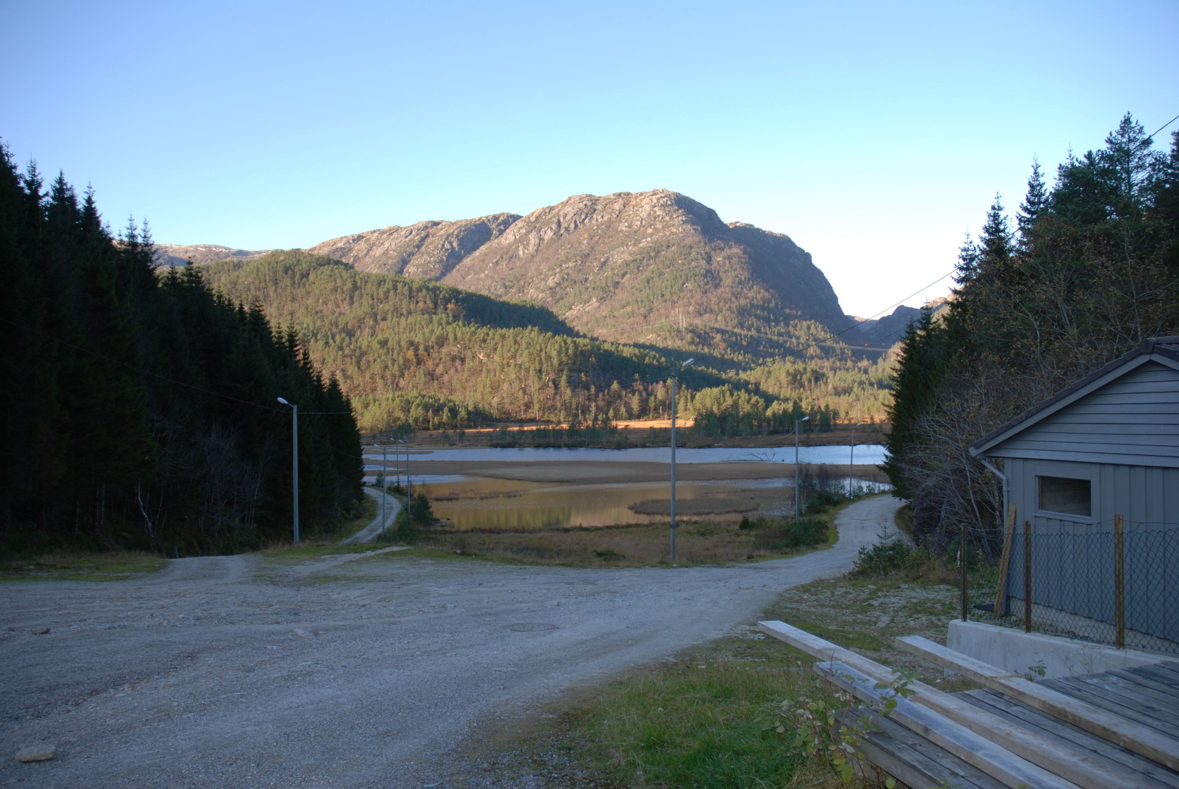 Hike to Ulvanosa from Utåker