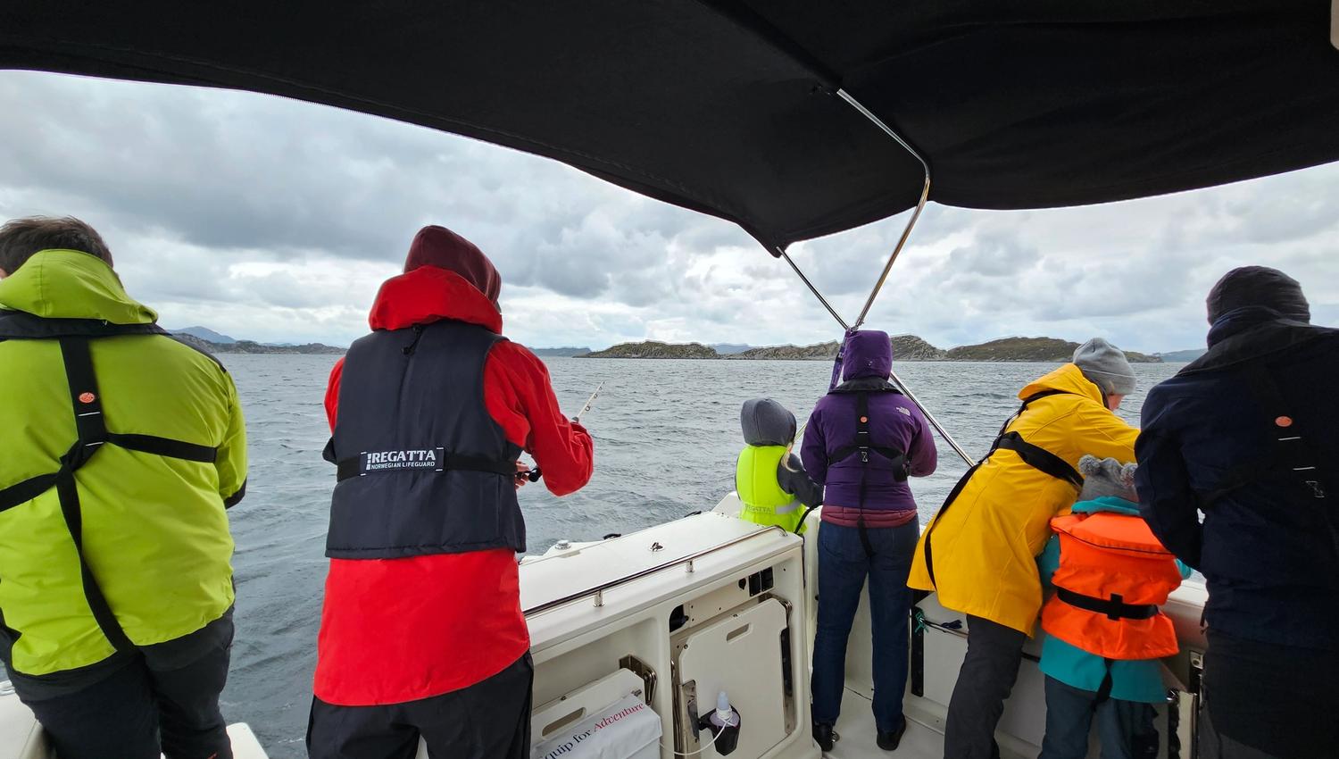 Fishing in Hjeltefjorden