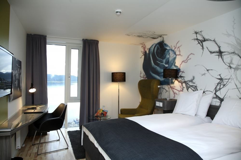 Standard room at Scandic Rock City