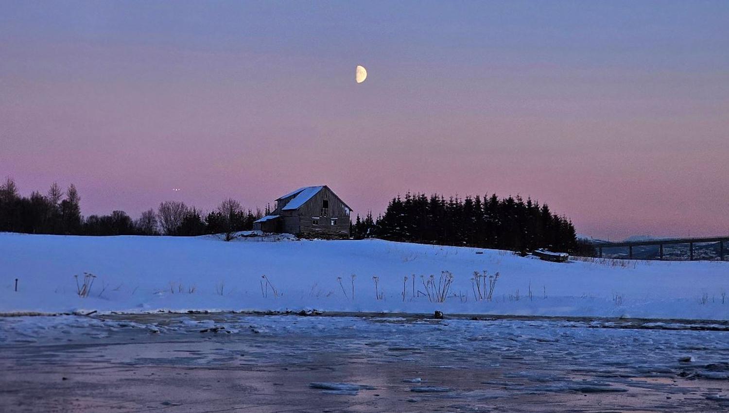 A house in twilight on Kvaløya