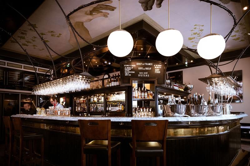 The bar at Brasserie Hansken