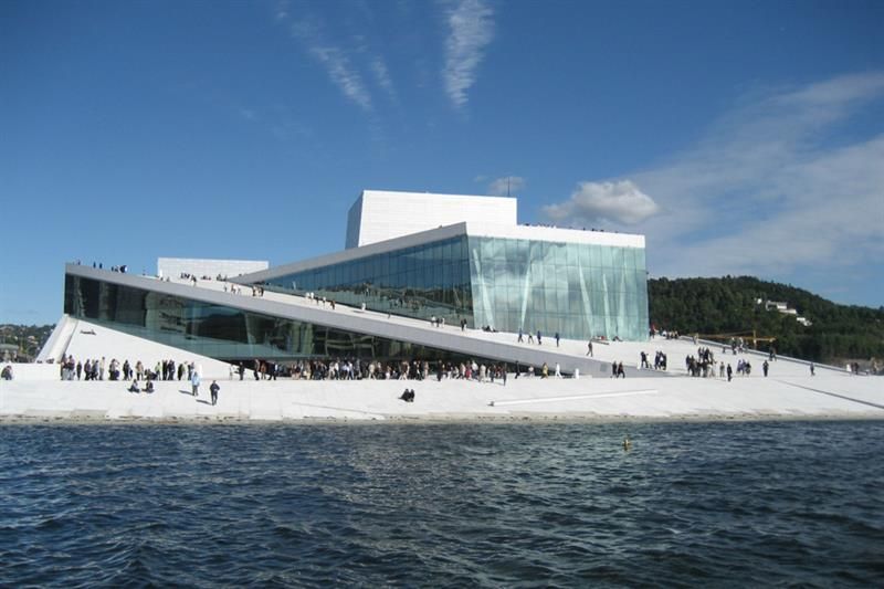 The opera during daytime.