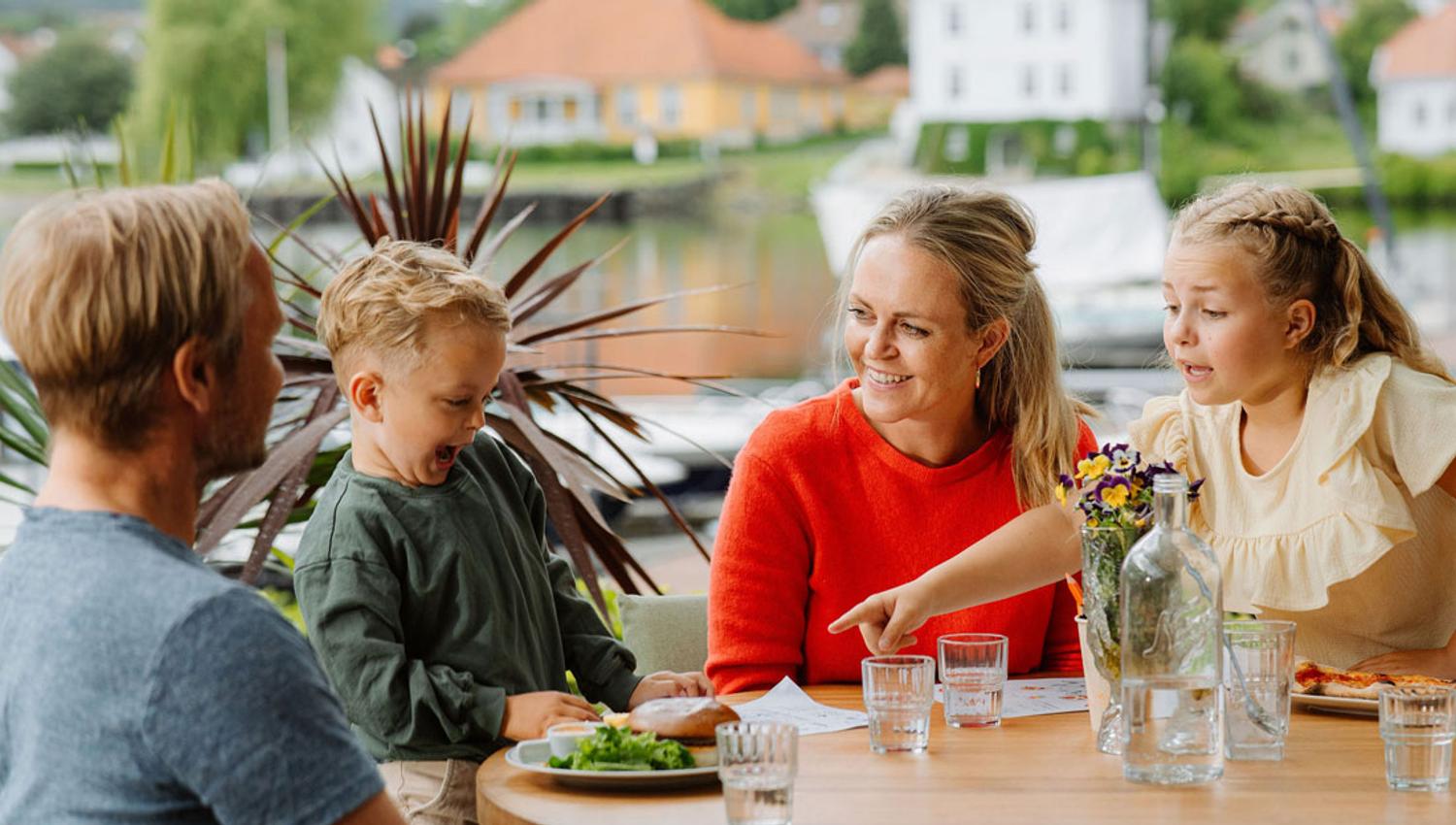 family at Jonas B Gundersen in Porsgrunn