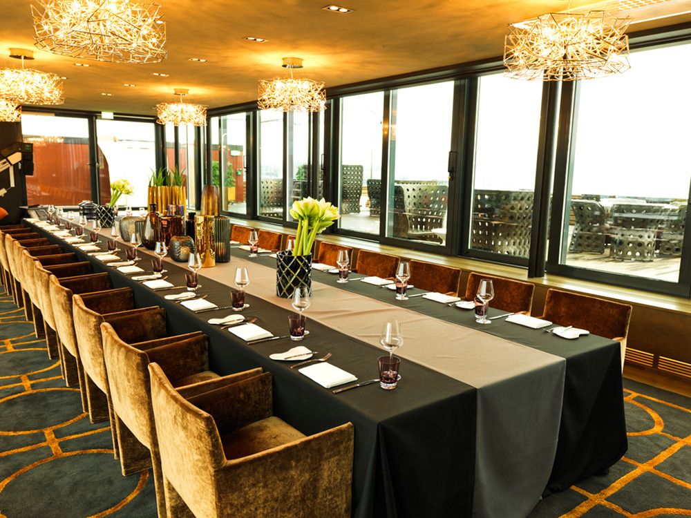 Meeting room.