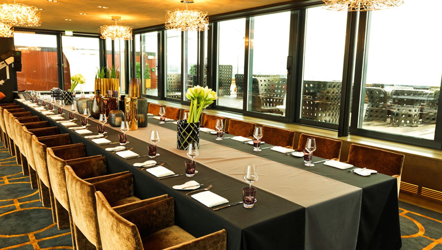 Meeting room.