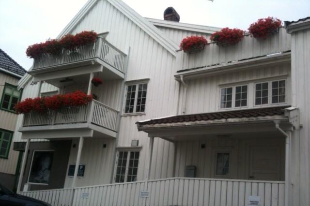 Holsthuset Losji