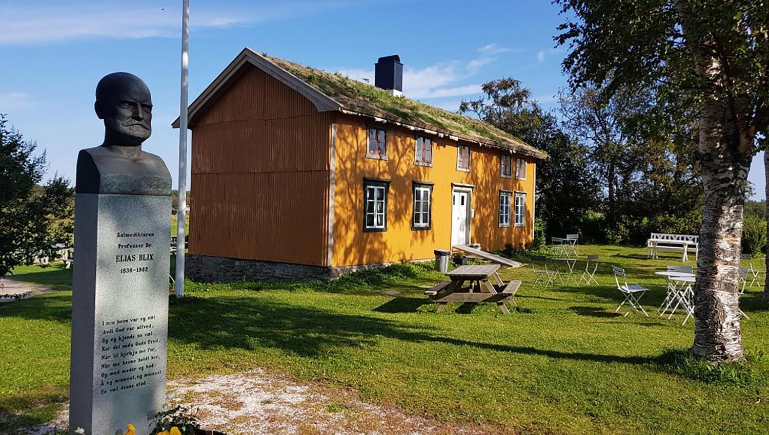 Elias Blix Cafeen på Sandhornøy