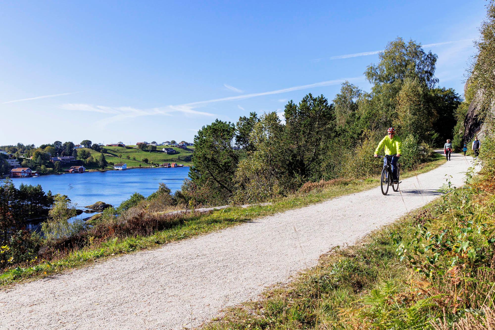 Bike trip on the North Sea Route from Egersund to Hellvik