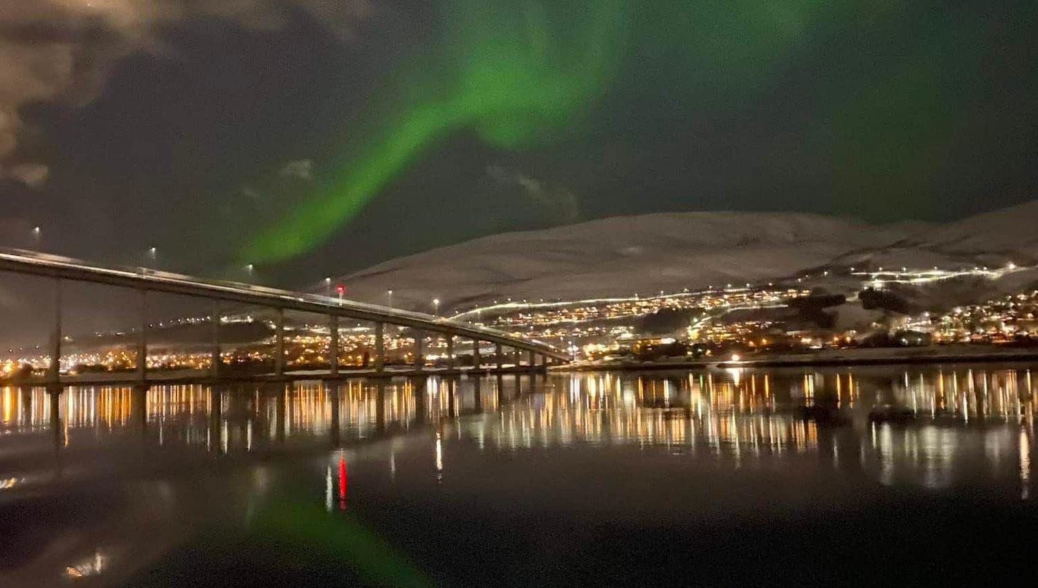 Sandnessund bridge and Northern Lights