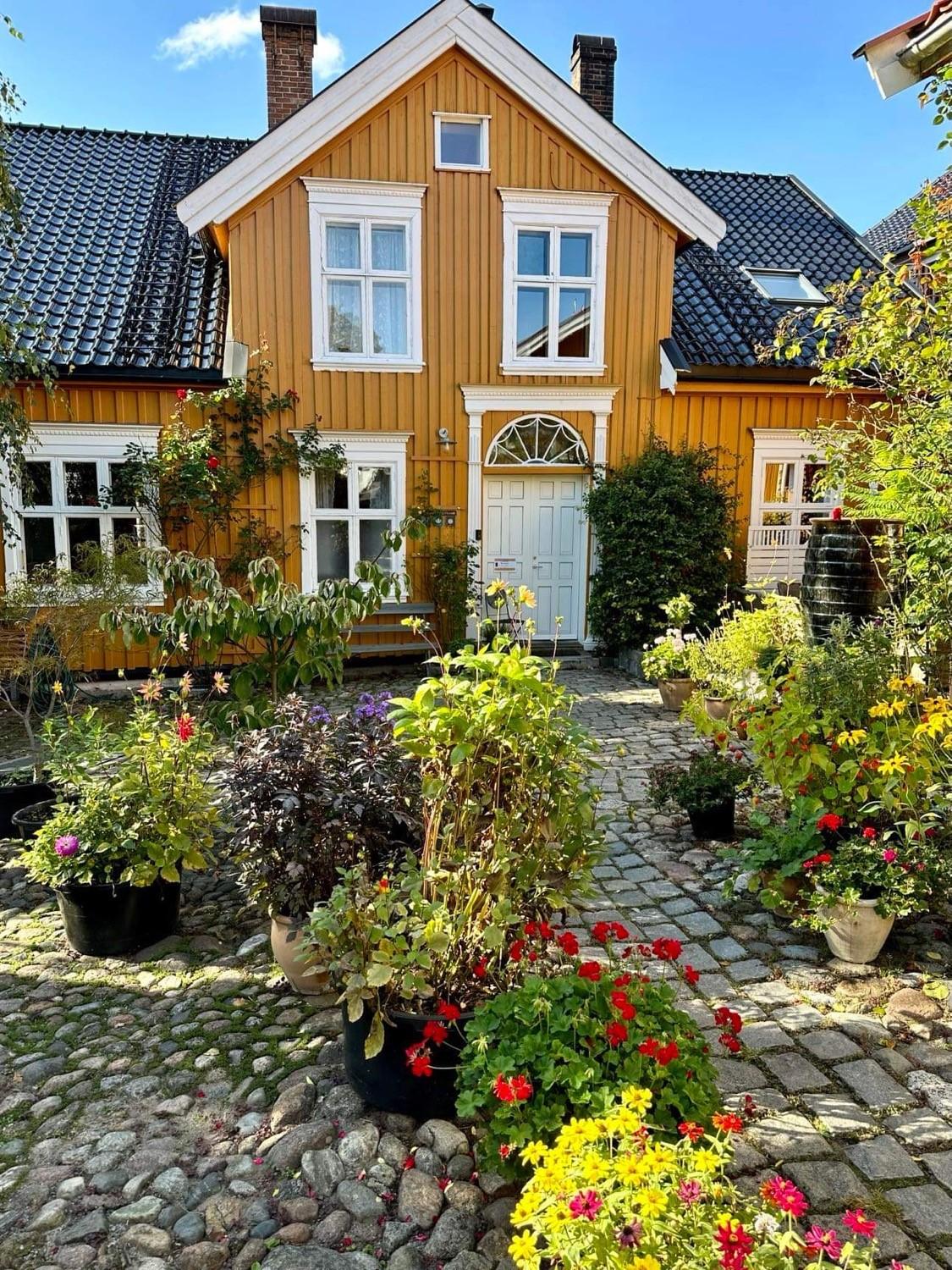 Guesthouse - Tollgaarden Gjestegaard