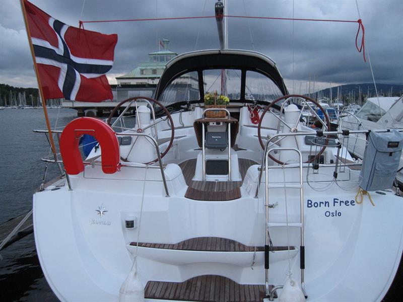 båt med norskt flagg